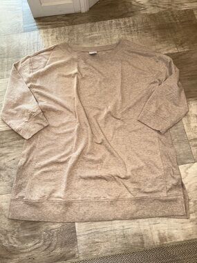 Relaxed Crewneck Pullover Sweatshirt in Light Taupe